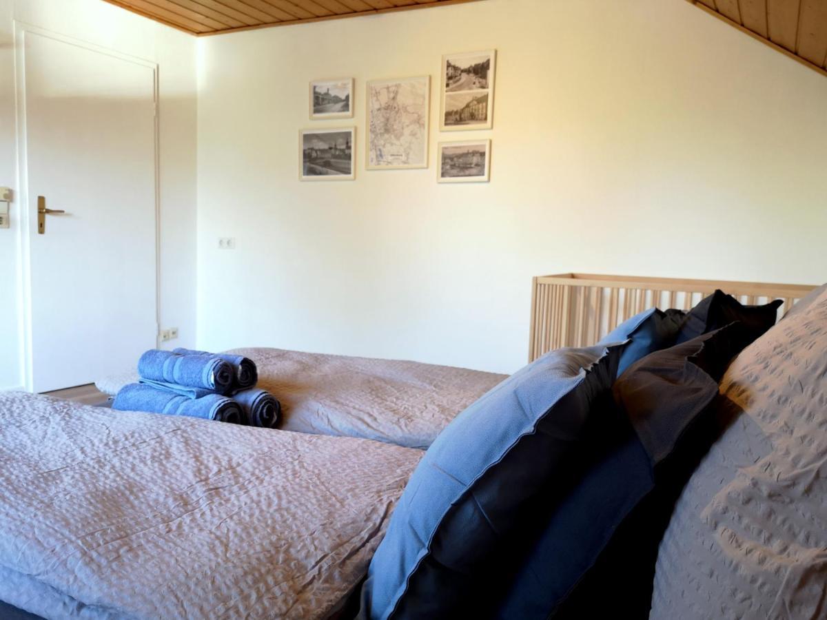 Family-Apartment Mit Balkon, Kueche, Parkplatz & Waschmaschine Offenburg Luaran gambar
